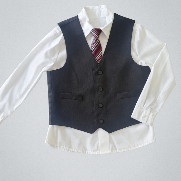 Boy’s Formal Outfit Size Small (5–6) - Picture 1 of 9